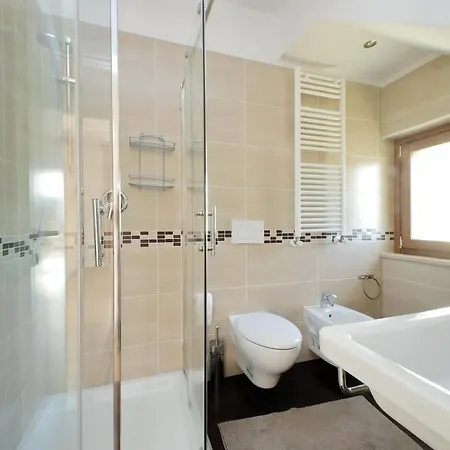 Lejlighed Chic Penthouse On Two Floors Rom