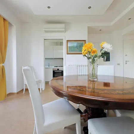 Chic Penthouse On Two Floors Lejlighed
