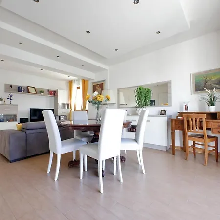 Chic Penthouse On Two Floors Rome